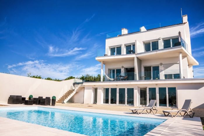 Marlin Houses exterior with pool