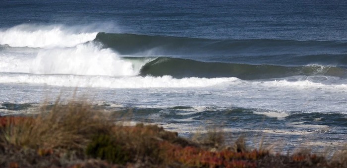 Pico da Mota surf spot, Ferrel / North Coast